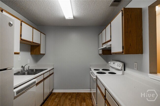 Building Photo - 345 Research Dr