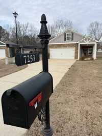 Building Photo - 7253 Owen Park Cir