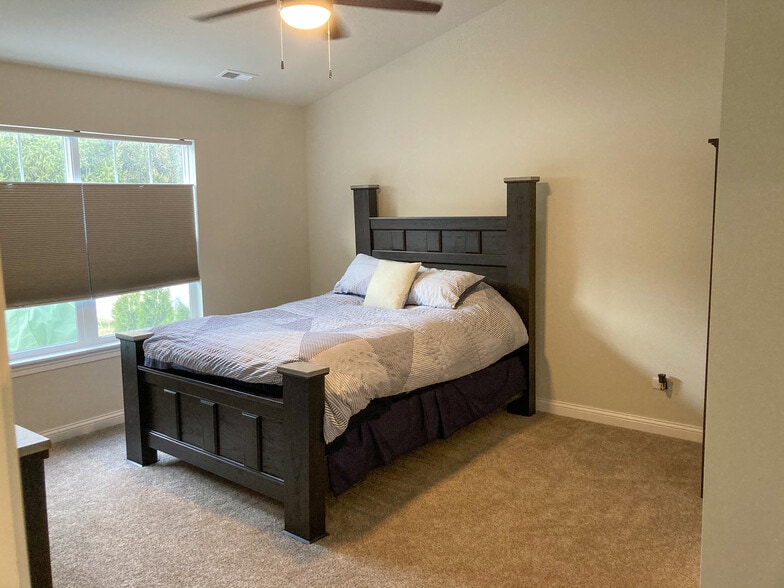 Building Photo - 5926 S Dune Harbor Dr