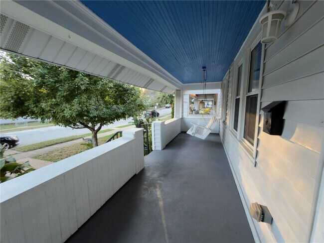 Building Photo - 6015 Elizabeth Ave