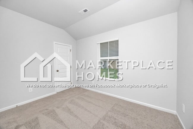 Building Photo - 187 Olde Hearth Rd