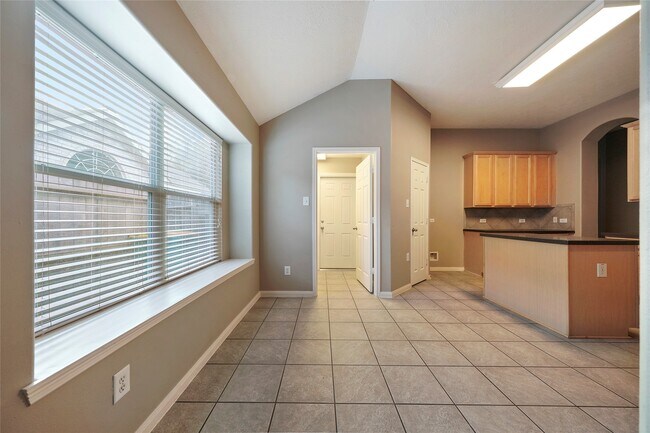 Building Photo - 6903 Summer Bridge Ln