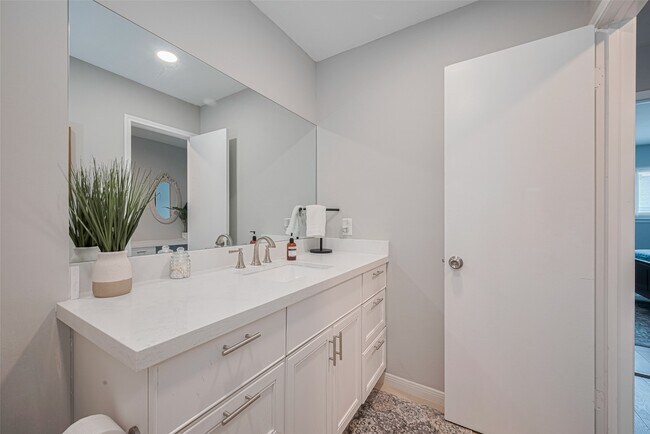 Building Photo - 14688 Perthshire Rd