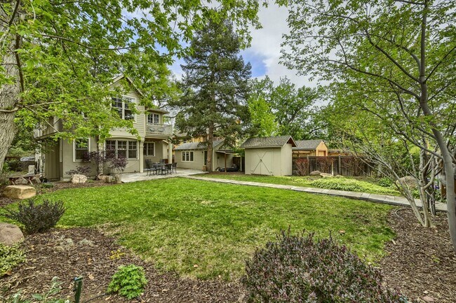 Building Photo - Elegant 4BR Retreat by Chautauqua & CU