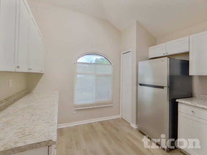 Building Photo - 1330 Gangplank Dr