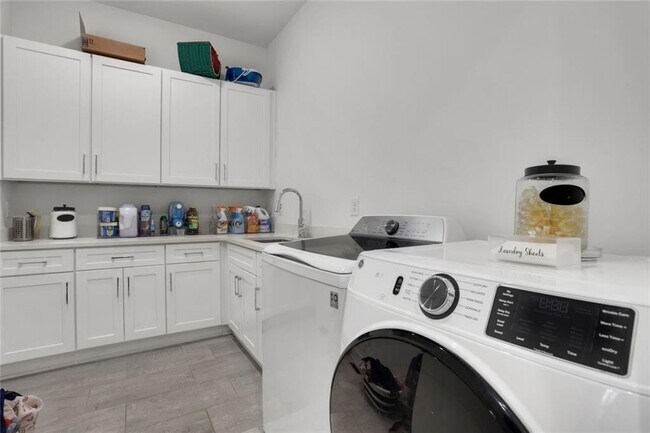 Building Photo - 1200 Moores Mill Rd NW