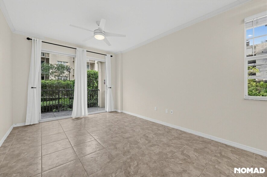 Building Photo - 1801 N Flagler Dr