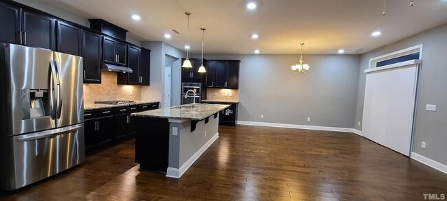 Building Photo - 529 Buhrstone Dr