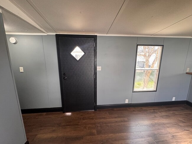 Building Photo - 7804 Stanley Rd