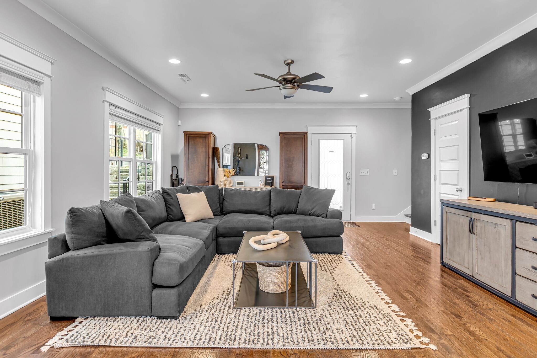 Building Photo - 1209 Davidson St