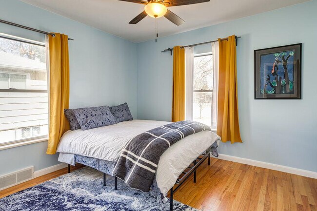 Building Photo - 1187 Emporia St