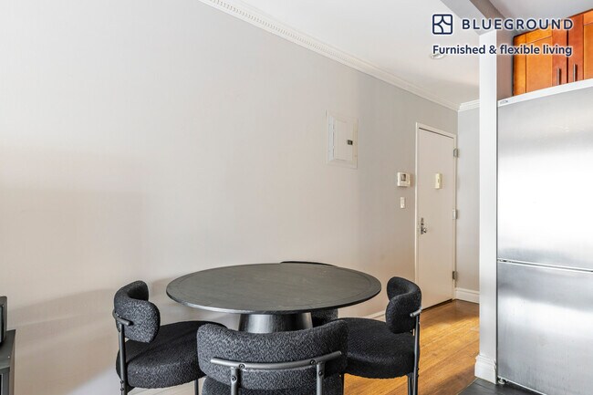 Building Photo - 1373 1st Ave