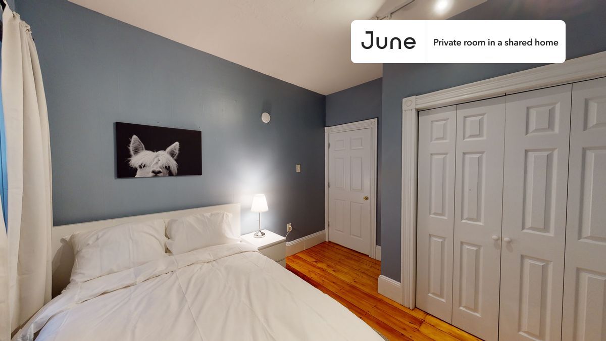 Building Photo - Room in Shared 4 bed/1 bath home in Polish Triangle