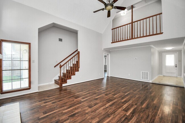 Building Photo - 315 Muirwood Ln