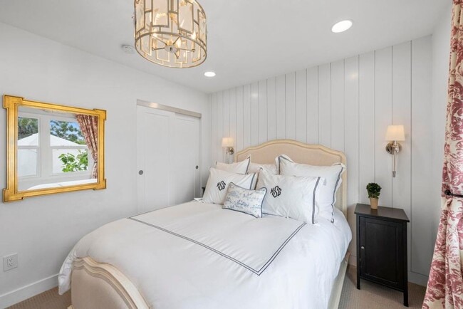 Building Photo - Charming 3 Bedroom, 2 Bath Craftsman Home ...