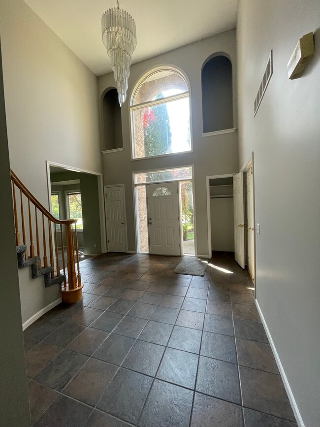 Building Photo - 7824 Watford Dr