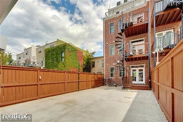 Building Photo - 2108 10th St NW