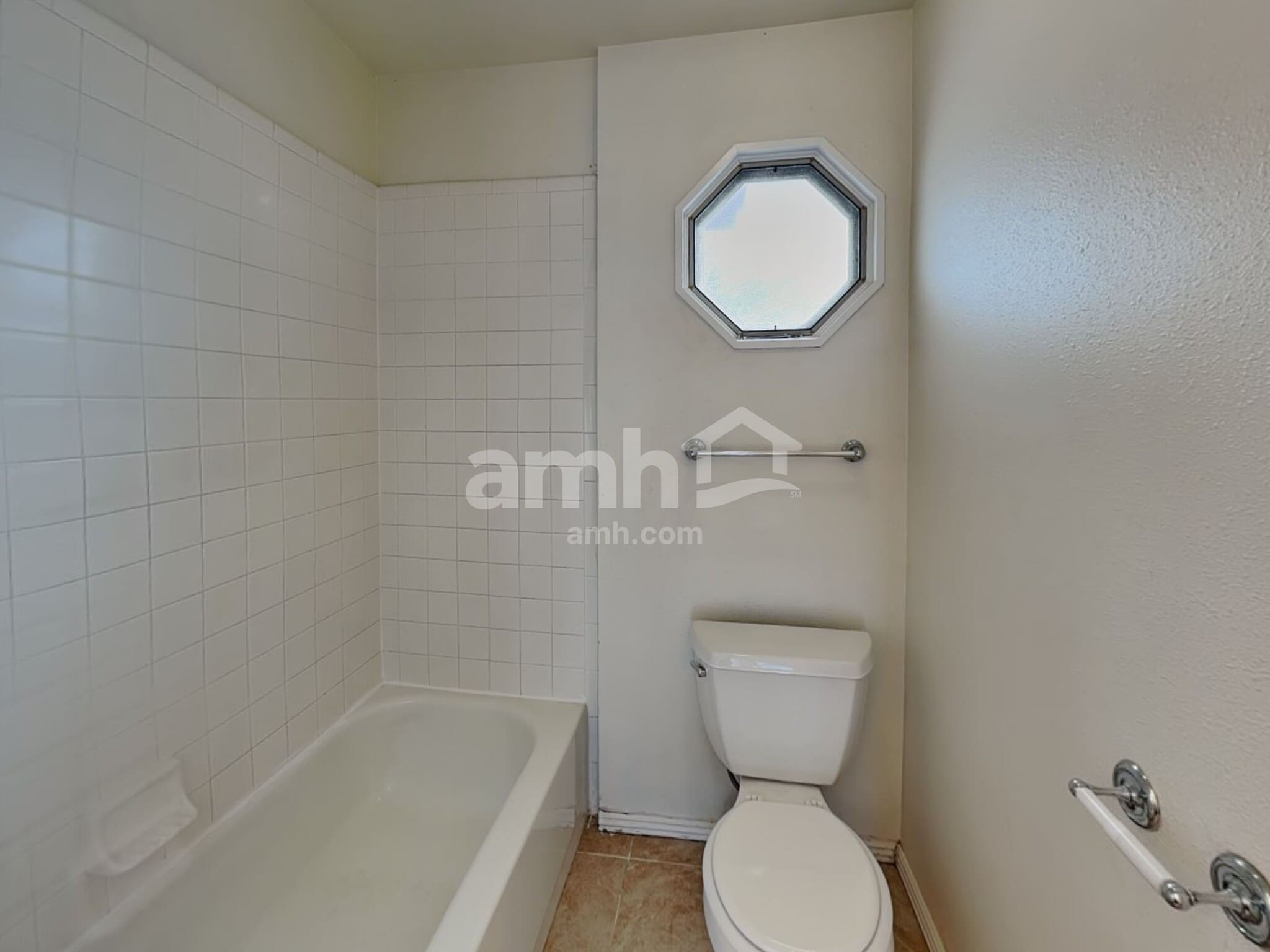 Building Photo - 11060 W Halstead Ct