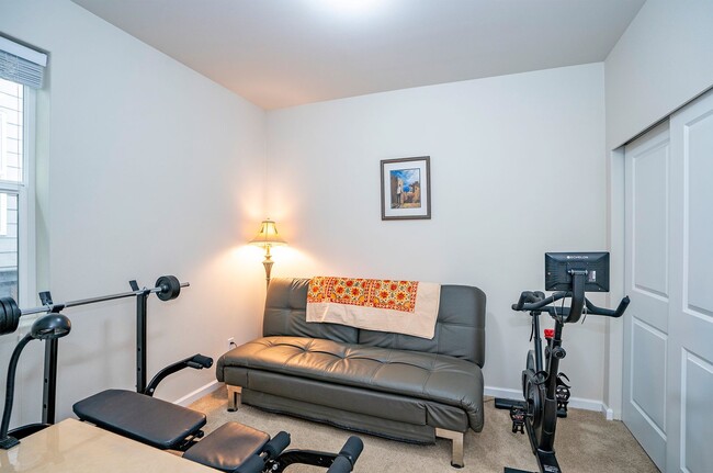 Building Photo - Welcome to Ridgeview Estates – Spacious Home with a Fenced Yard!