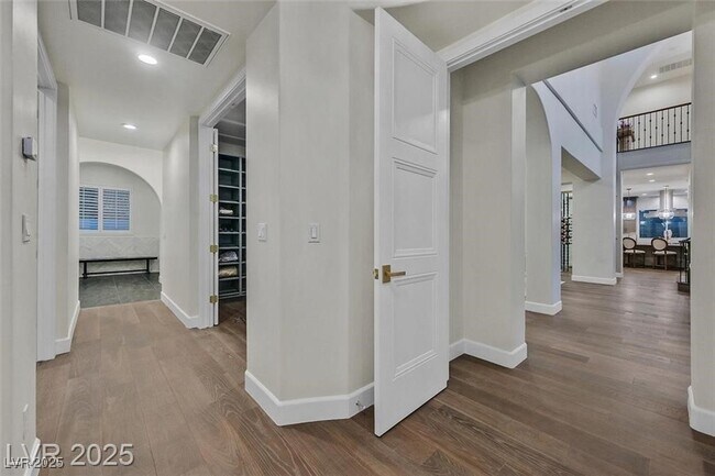 Building Photo - 11906 Port Labelle Dr