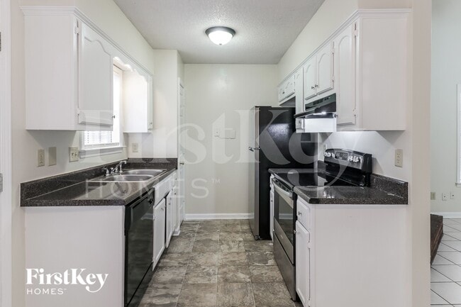 Building Photo - 4458 Shadow Creek St