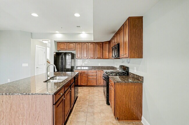 Building Photo - Welcome Home!!