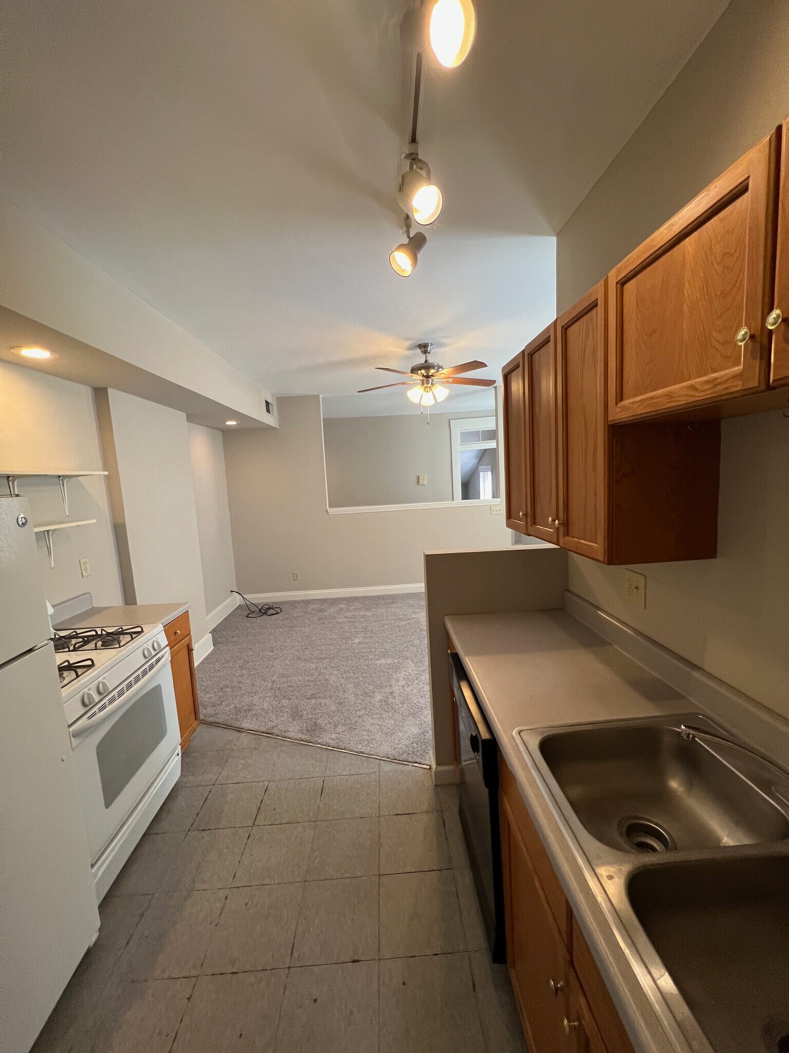 Building Photo - 2349 Wheeler St