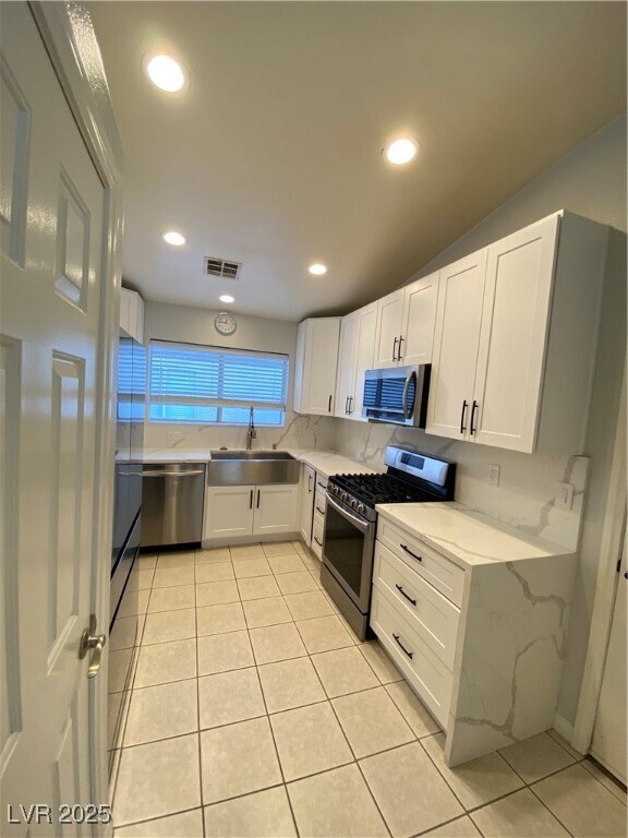 Building Photo - 808 Binbrook Dr
