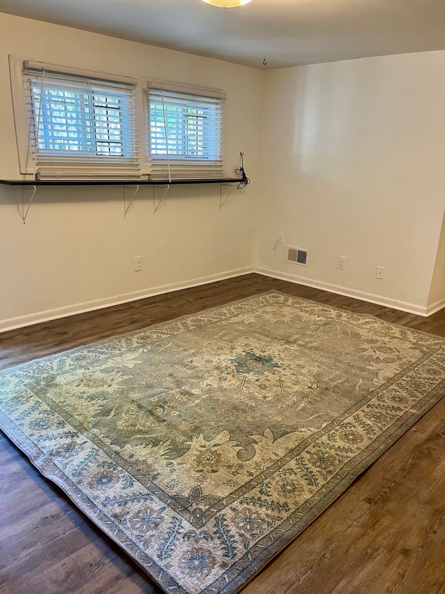 Building Photo - 1526 Potomac Ave SE