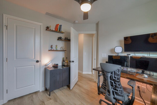 Building Photo - 2935 Winterberry Dr