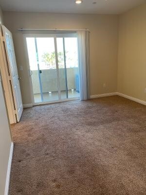 Building Photo - 221 Palm Ave