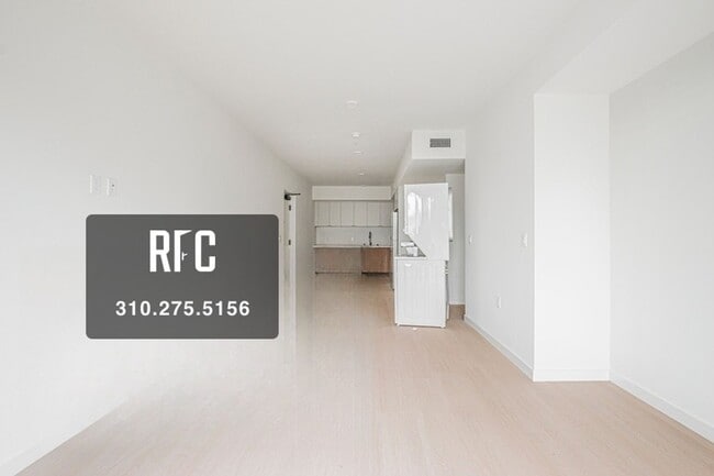 Building Photo - Welcome to the Gramercy