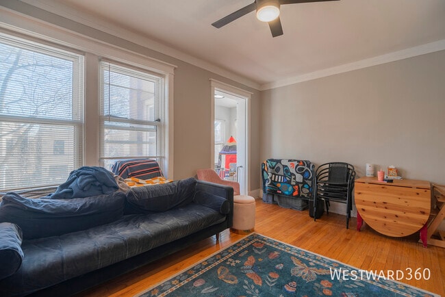 Building Photo - 5236 N Glenwood Ave