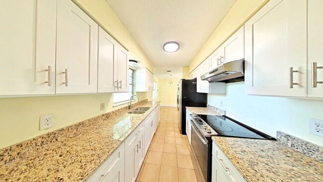 Building Photo - Coming Soon!! Cozy 3 Bedroom 2 bathroom Ho...