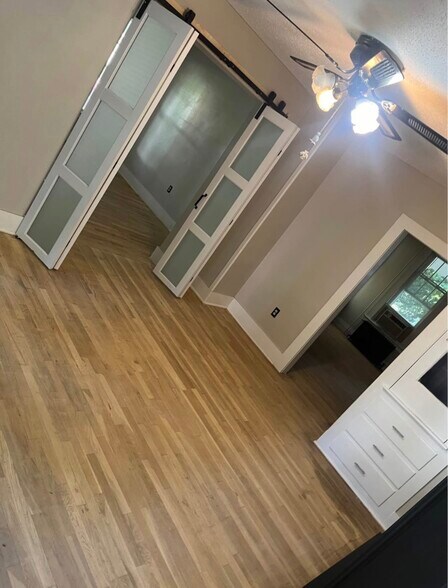 Building Photo - 46 N Main St