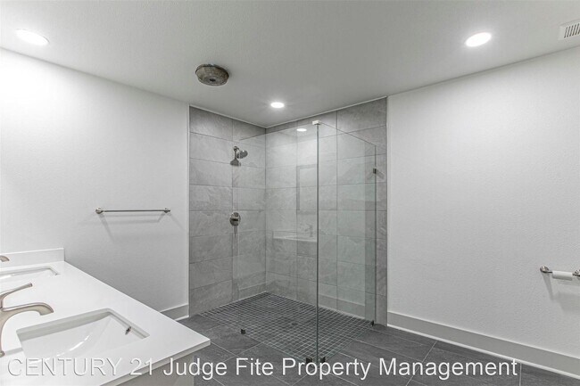 Building Photo - 4 br, 3 bath House - 10749 Legg Drive