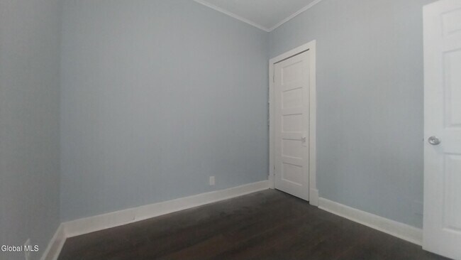 Building Photo - 335 3rd St