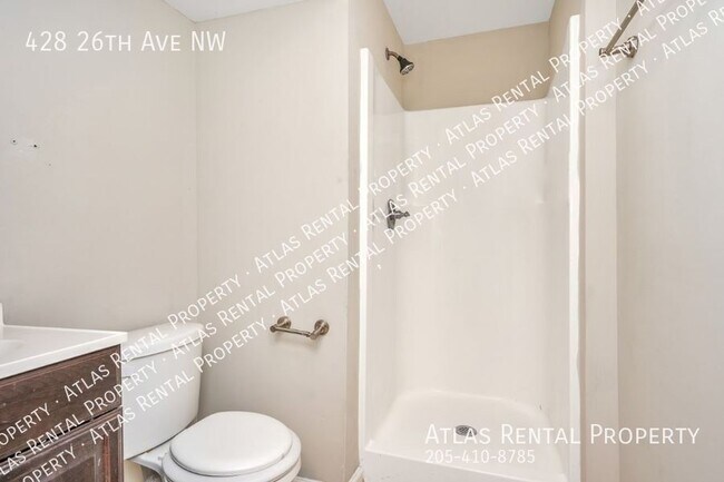 Building Photo - 428 26th Ave NW