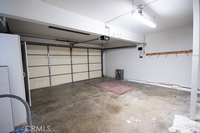 Building Photo - 16821 Green Ln