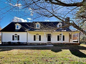 Building Photo - 3356 W Hwy 150
