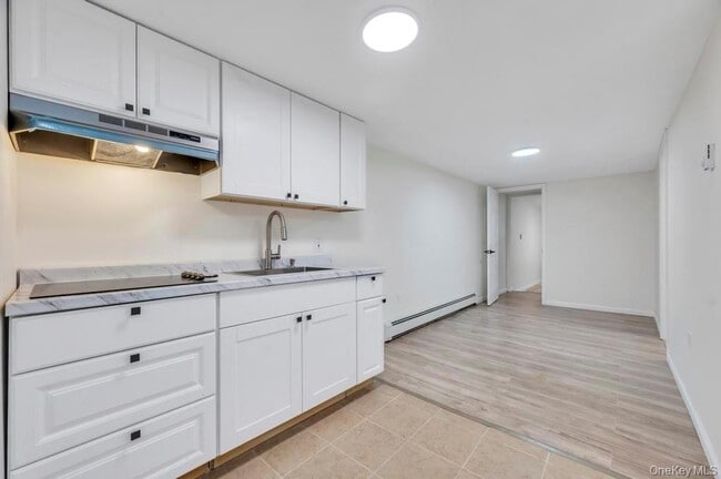 Building Photo - 21 Garden St