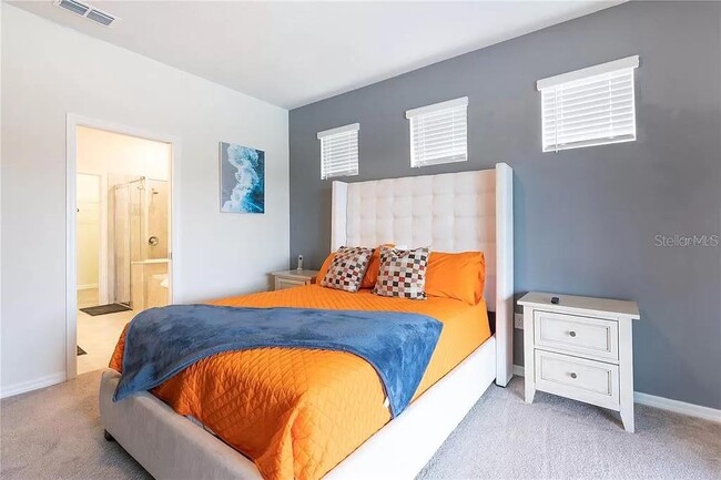 Building Photo - 7243 Oakmoss Loop