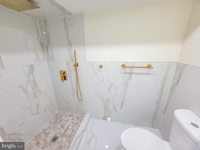 Building Photo - 5502 Master St