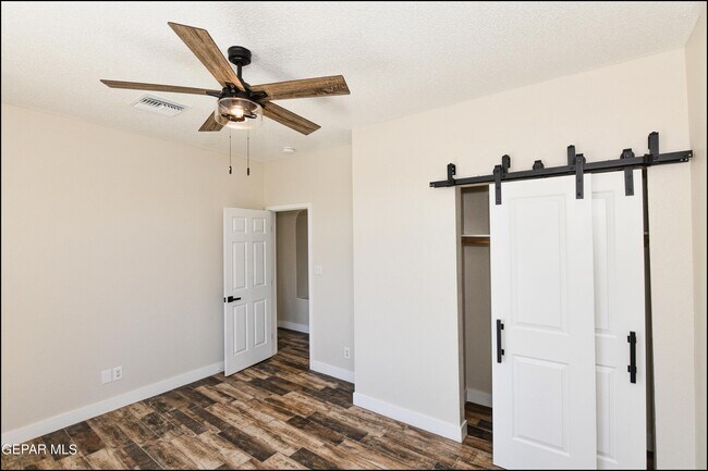 Building Photo - 3413 Tea Rose Pl