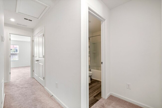 Building Photo - 3188 Delancy St