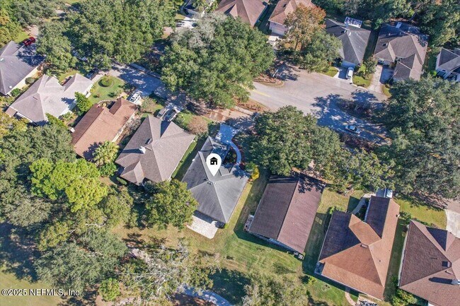 Building Photo - 4126 Richmond Park Dr E