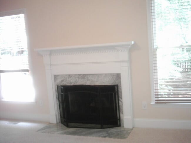 Building Photo - 102 Longstock Ct