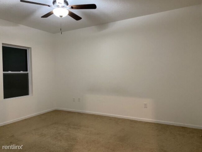 Building Photo - 4 br, 2 bath House - 15627 Merlin Ave