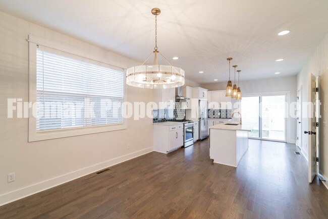 Building Photo - MOVE IN SPECIAL: $1,000 OFF 1st MONTHS REN...