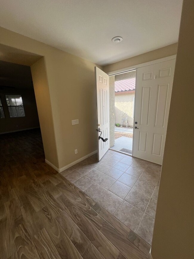 Building Photo - NLV Single Story - 4 Bdm